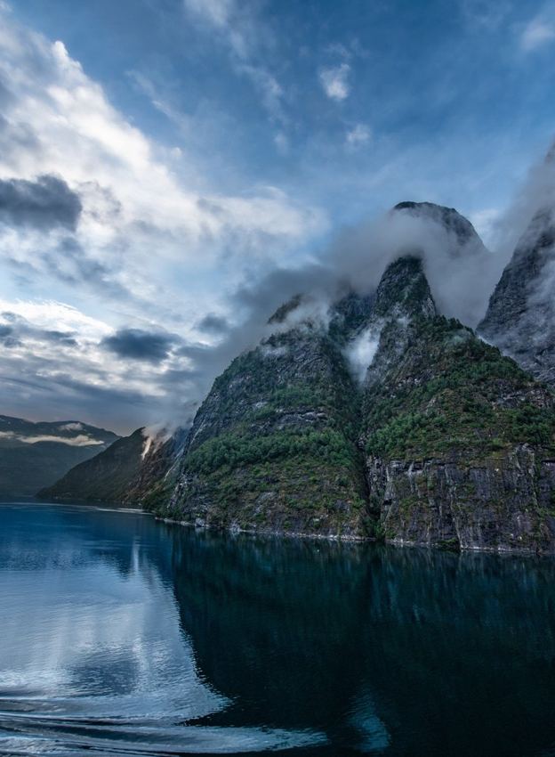 Mountain lake